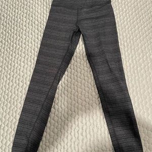 Beyond Yoga gray stripe long leggings